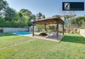 Chalet independiente con terreno en venta en la España, Santa Coloma de Farners, ref: TR417723 foto