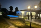 Отдельно стоящий дом с участком на продажу в городе Chiclana de la Frontera Фото