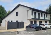 Xalet independent amb terreny en venda a la España, Torrelavega, ref.: TR417745 foto