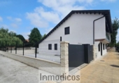 Xalet independent amb terreny en venda a la España, Torrelavega, ref.: TR417745 foto