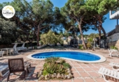 Chalet independiente con terreno en venta en la España, Arenys de Mar, ref: TR401263 foto