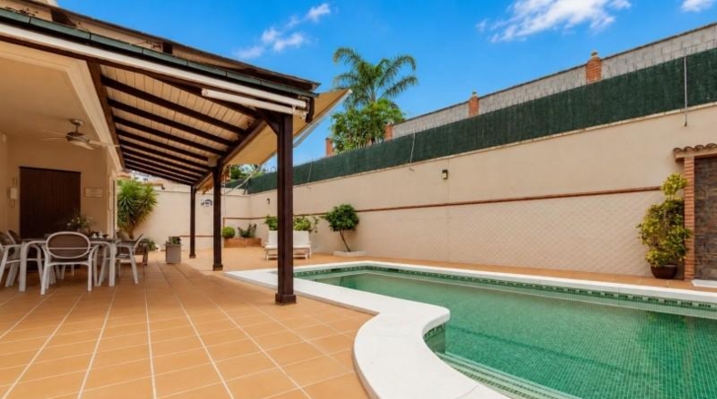 Малага - Alhaurín de la Torre - 503m2