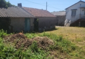 Загородный дом с участком на продажу в городе Narón. Фото