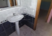 Отдельно стоящий дом с участком на продажу в городе Chozas de Canales. Фото
