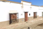Chalet independiente con terreno en venta en Arroyo de San Serván ref: TR417761 foto