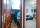 Chalet adosado con terreno en venta en Espartinas ref: TR416730 foto