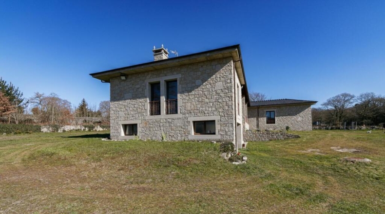 Lugo - O Sobrado - 420m2
