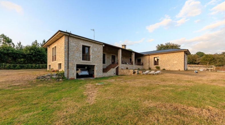 Lugo - O Sobrado - 420m2