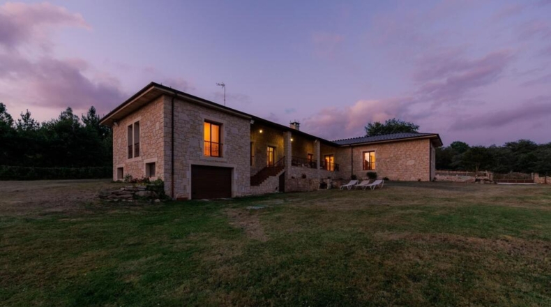 Lugo - O Sobrado - 420m2