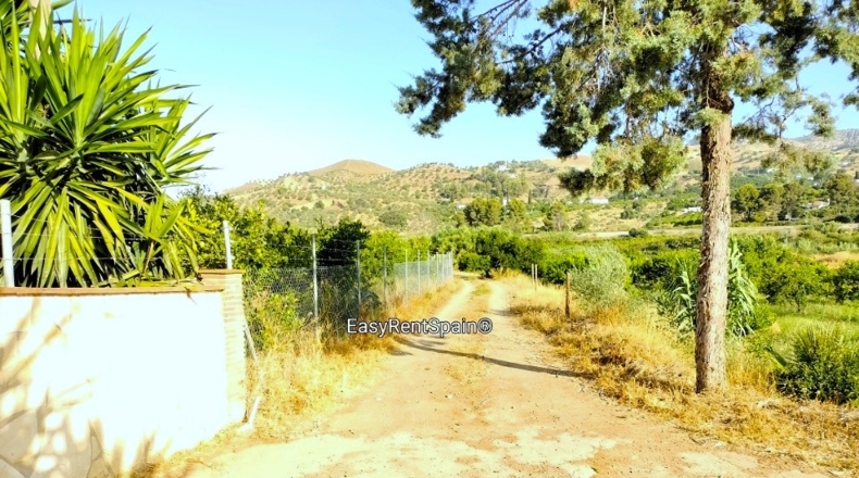 Málaga - Álora - 8400m2