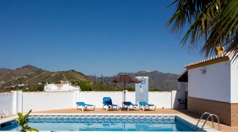 Málaga - Almáchar - 2740m2
