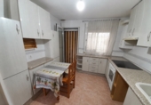 Отдельно стоящий дом с участком на продажу в городе Куэнка. Фото