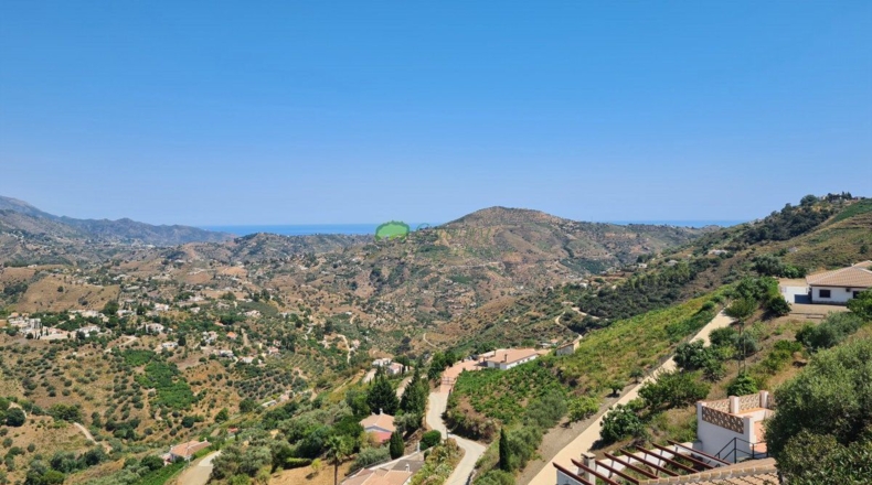 Málaga - Cómpeta - 1500m2