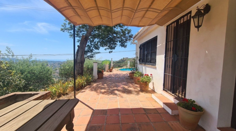 Málaga - Cómpeta - 1500m2