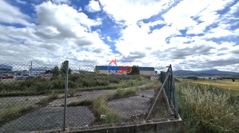 Burgos - Miranda de Ebro - 3400m2