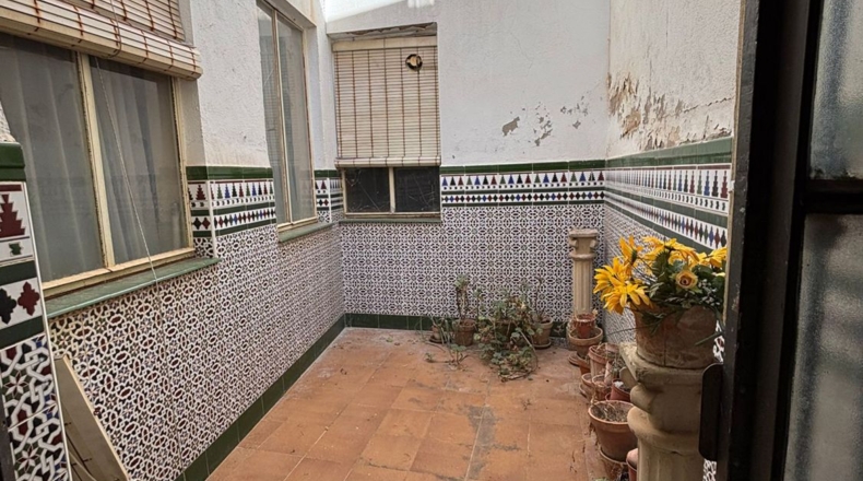 Ciudad Real - Valdepeñas - 330m2