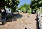 Отдельно стоящий дом с участком на продажу в городе el Vilar. Фото