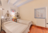 Chalet independiente con terreno en venta en Verges ref: TR417809 foto