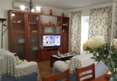 Отдельно стоящий дом с участком на продажу в городе Рота. Фото