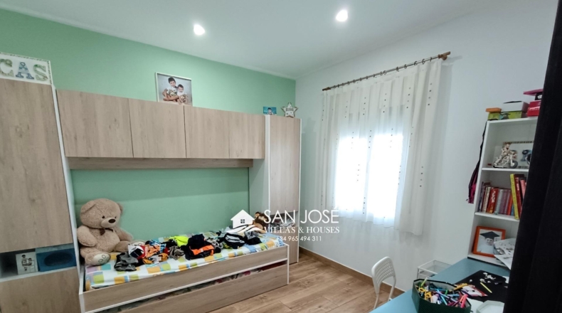 Alicante - Monforte del Cid - 340m2