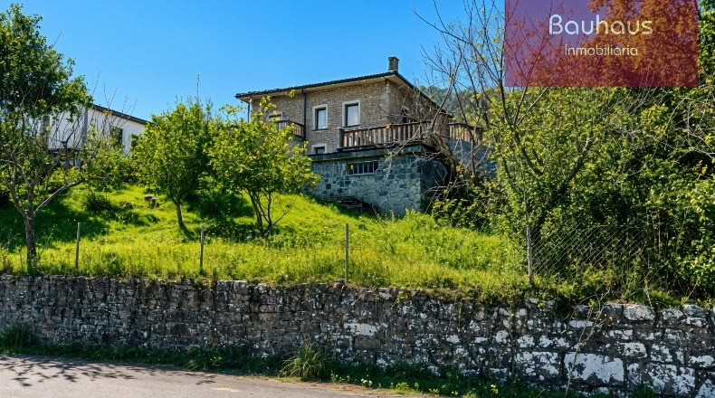 Cantabria - Рамалес-де-ла-Виктория - 2035m2