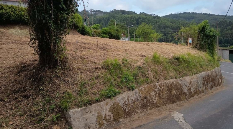 La Coruña - Puentedeume - 1000m2