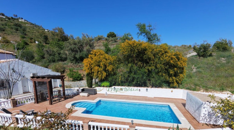 Malaga - Cómpeta - 4438m2