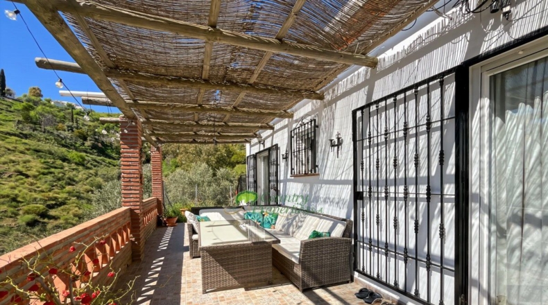Malaga - Cómpeta - 4438m2