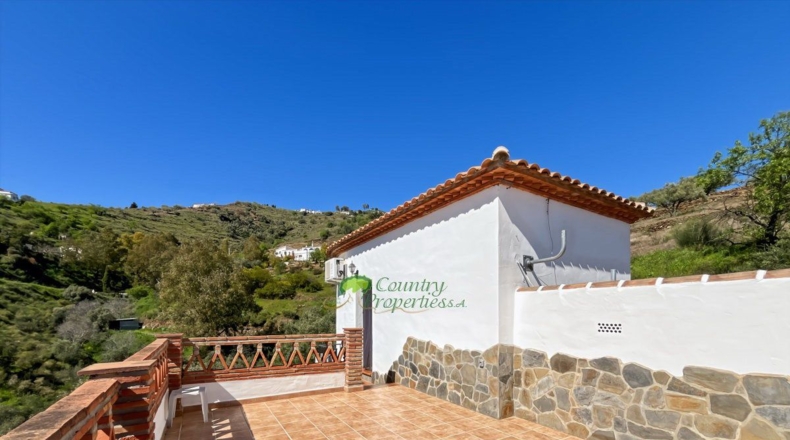 Malaga - Cómpeta - 4438m2