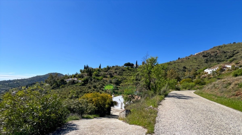 Malaga - Cómpeta - 4438m2