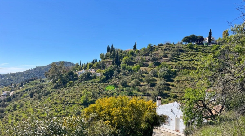 Malaga - Cómpeta - 4438m2