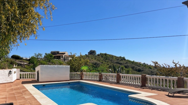 Malaga - Cómpeta - 4438m2