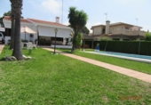 Chalet independiente con terreno en venta en Matalascañas ref: TR29500 foto