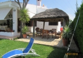 Chalet independiente con terreno en venta en Matalascañas ref: TR29500 foto