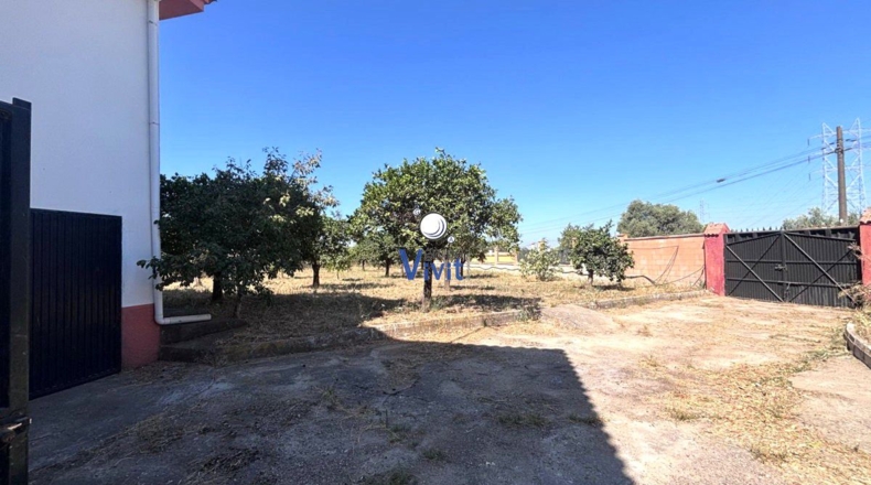 Sevilla - Alcalá de Guadaíra - 2873m2