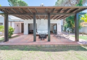 Xalet independent amb terreny en lloguer a Marbella ref.: TR419230 foto