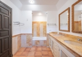Xalet independent amb terreny en lloguer a Marbella ref.: TR419230 foto