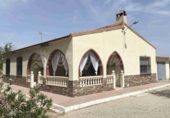 Chalet independiente con terreno en venta en Yecla ref: TR419254 foto