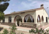 Chalet independiente con terreno en venta en Yecla ref: TR419254 foto