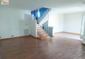 Chalet independiente con terreno en venta en la España, Villares de la Reina, ref: TR419273 foto
