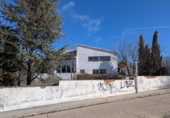 Chalet independiente con terreno en venta en la España, Becerril de la Sierra, ref: TR419276 foto
