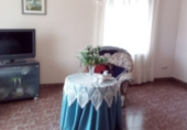 Отдельно стоящий дом с участком на продажу в городе A Fraga de Fene. Фото