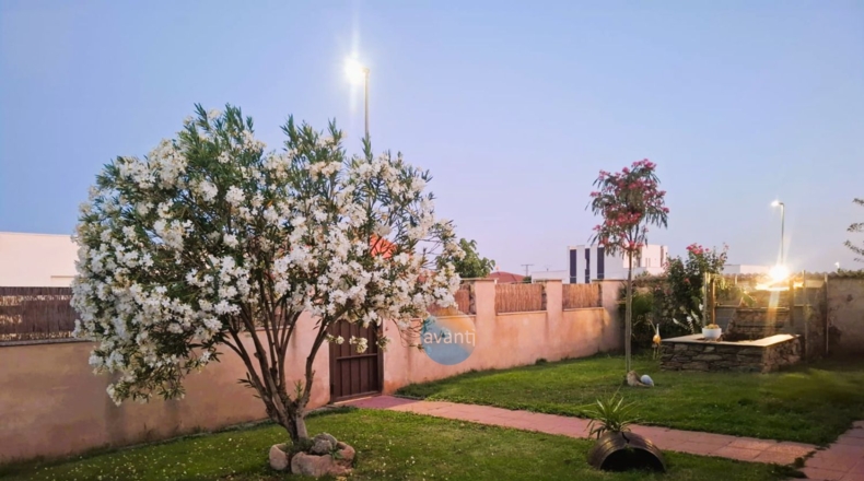Саламанка - San Cristóbal de la Cuesta - 1000m2