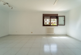 Móra d'Ebre 328&nbsp;м²