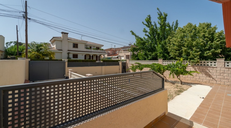Tarragona - Móra d'Ebre - 328m2