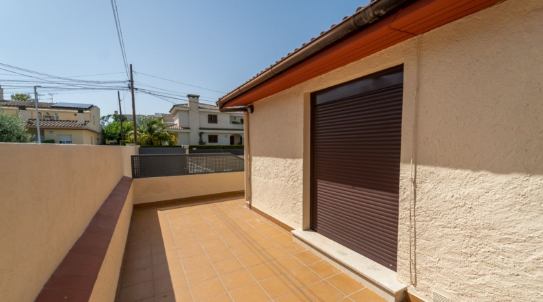 Tarragona - Móra d'Ebre - 328m2