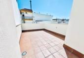 Chalet independiente con terreno en venta en Punta Umbría ref: TR419357 foto