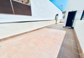 Chalet independiente con terreno en venta en Punta Umbría ref: TR419357 foto