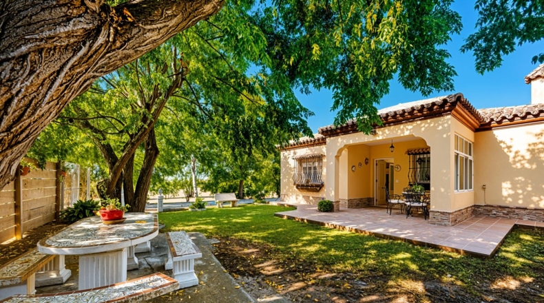 Cádiz - Чиклана-де-ла-Фронтера - 8320m2
