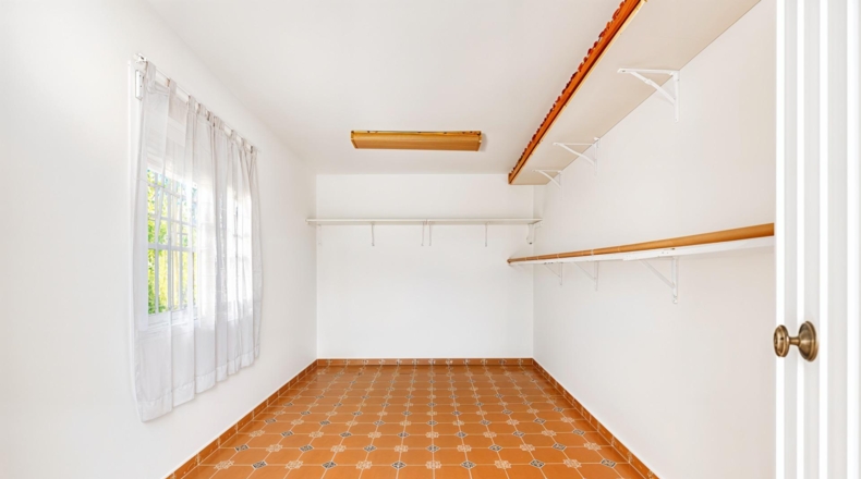 Cádiz - Чиклана-де-ла-Фронтера - 8320m2